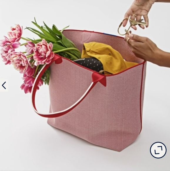 NWT Rothy's The Lightweight Tote in Poppy - Picture 11 of 14